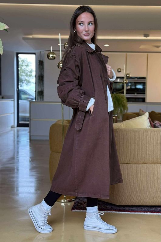 Mercer Soft Twill Trench Mahogany /20 =